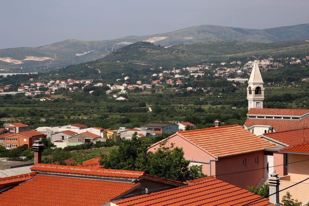 Panorama Holidays Kastel Stari Bagian luar foto