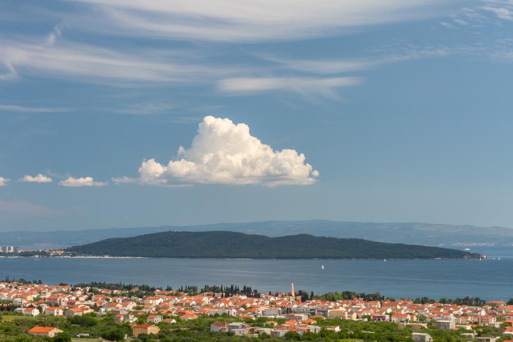 Panorama Holidays Kastel Stari Bagian luar foto